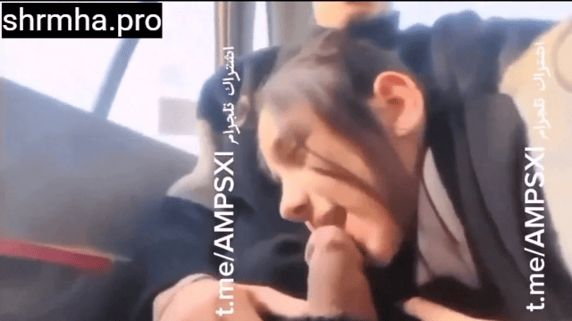 بت بتمص زب حبيبها في العربية بعد المدرسة سكس عربي