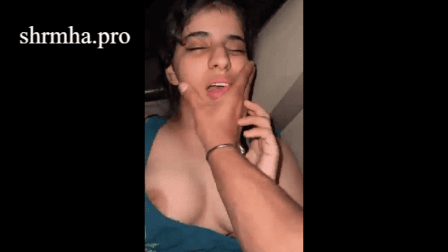 بنت خاضعة تتناك من خطيبها في العربية ويضربها وهي هايجة