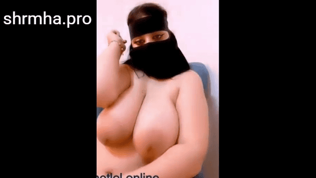 لايف تانجو نار لقمرهم بتعرض جسمها المربرب سكس عربي