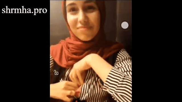 نودز لمحجبة تطلع بزازها لحبيبها في الكافيه سكس نودز مصري