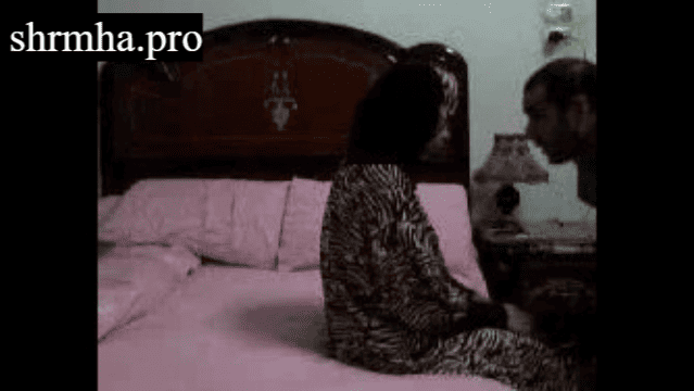 هايج بيدخل على مرات اخوه الهايجه ويفشخ الشرموطة نيك سكس مصري