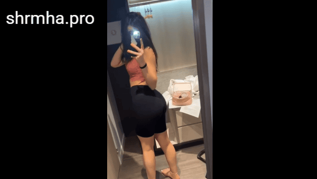 نودز بت حلوة فشخ بتصور لصاحبها و هي بتاخد شاور و بتتلبون